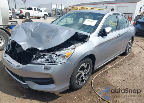 2017 Honda Accord Lx z USA, uszkodzony, nr VIN 1HGCR2F31HA280289